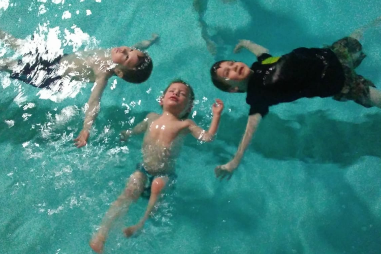 Why You Should Consider Self-Rescue(R) Survival Swimming Lessons for Your Littles